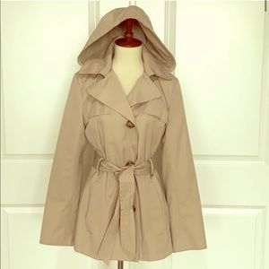 Ellen Tracy Trench Coat w/ Hood & Tie Waist Belr
